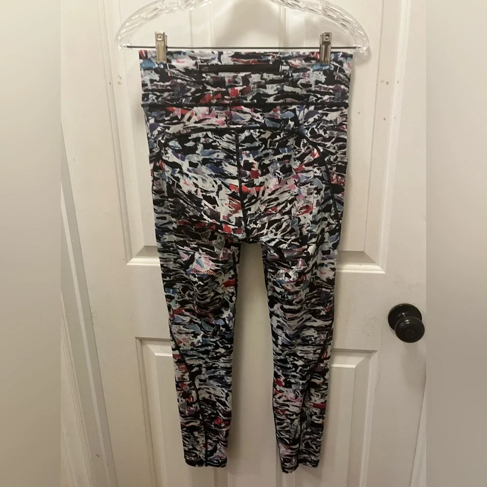 🍋 LIKE NEW Lululemon Break Free Tight 25" - Culture Clash Starlight Black - Sz 8 - Picture 3 of 16